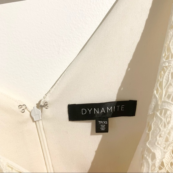 DYNAMITE Lace V-Neck Bodicon Dress - Picture 6 of 10